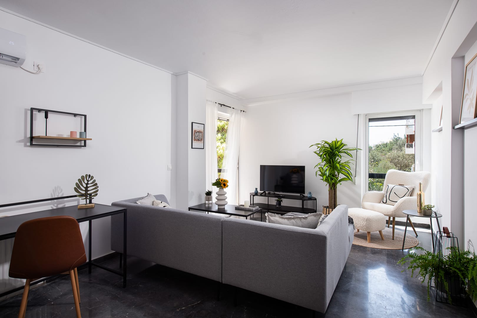 Glyfada First Class Suite