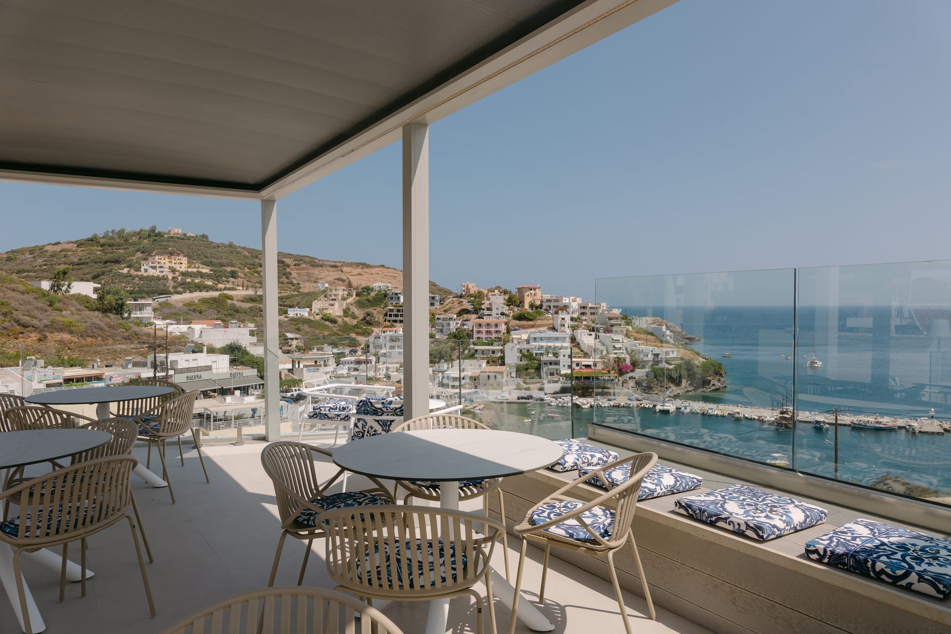 Golden Luxury Suites