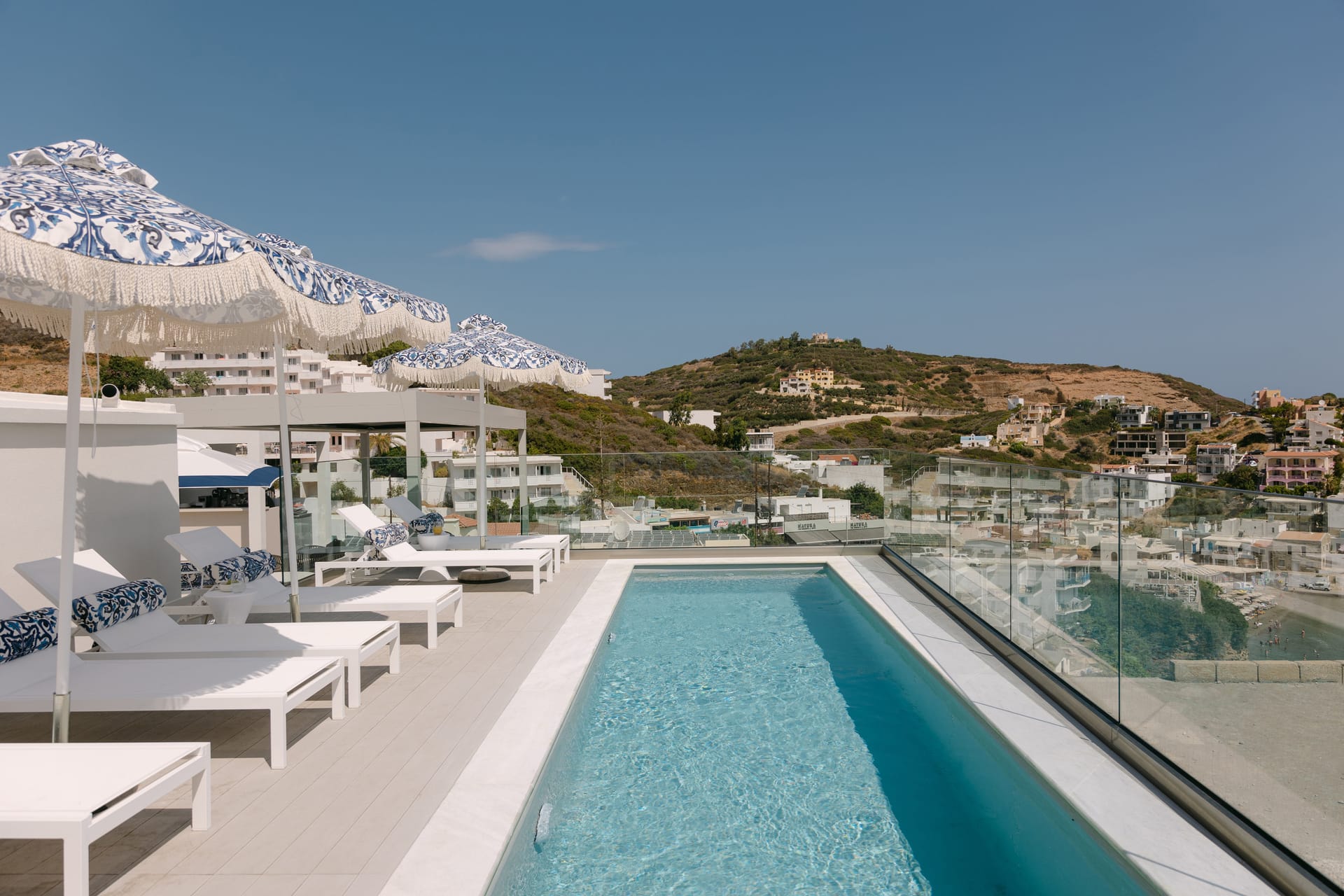 Golden Luxury Suites