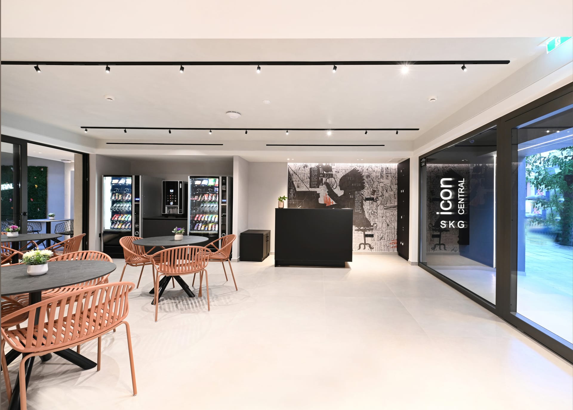 Icon Central SKG