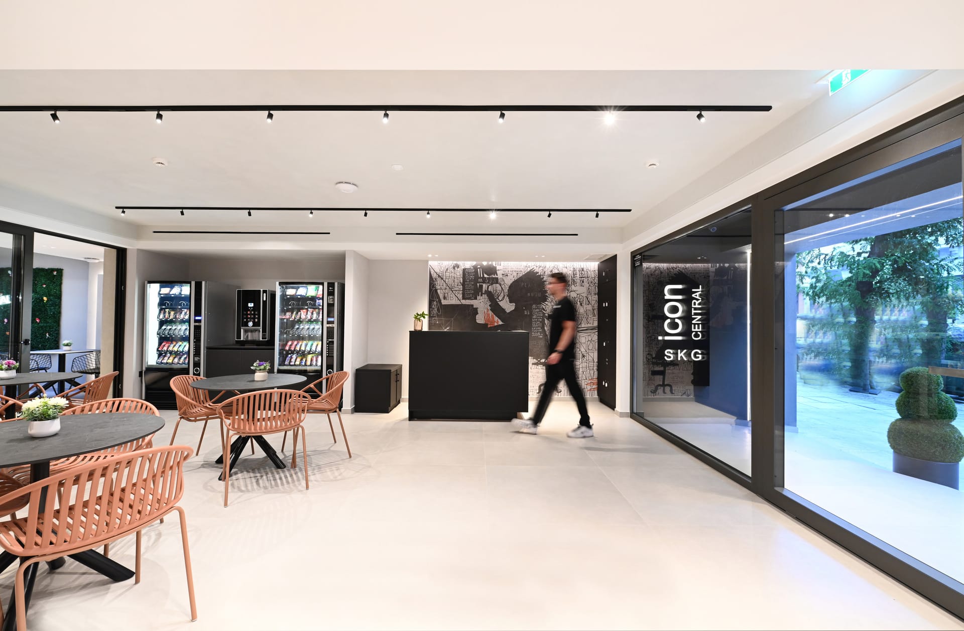 Icon Central SKG