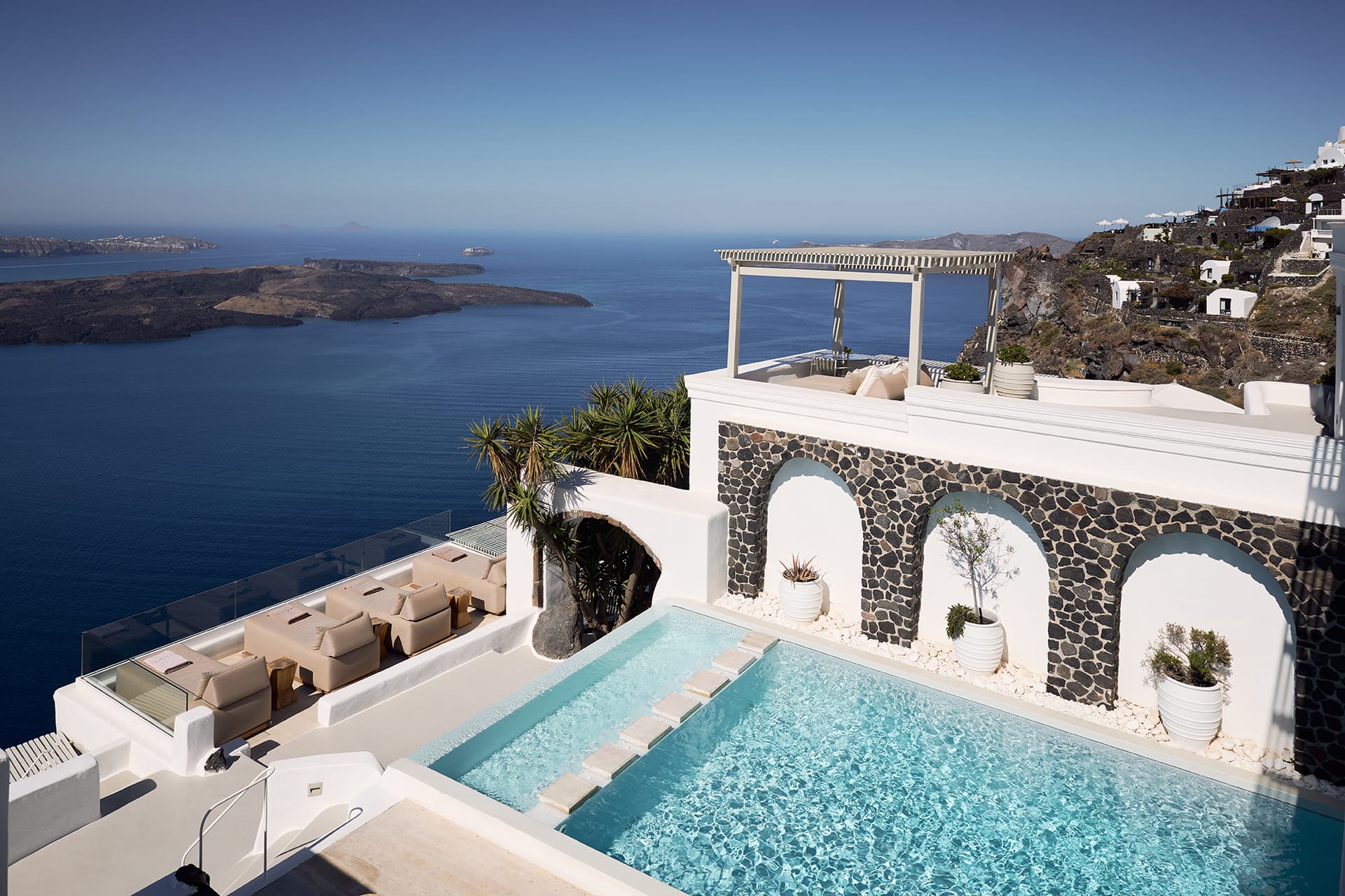 Iconic Santorini a boutique cave hotel