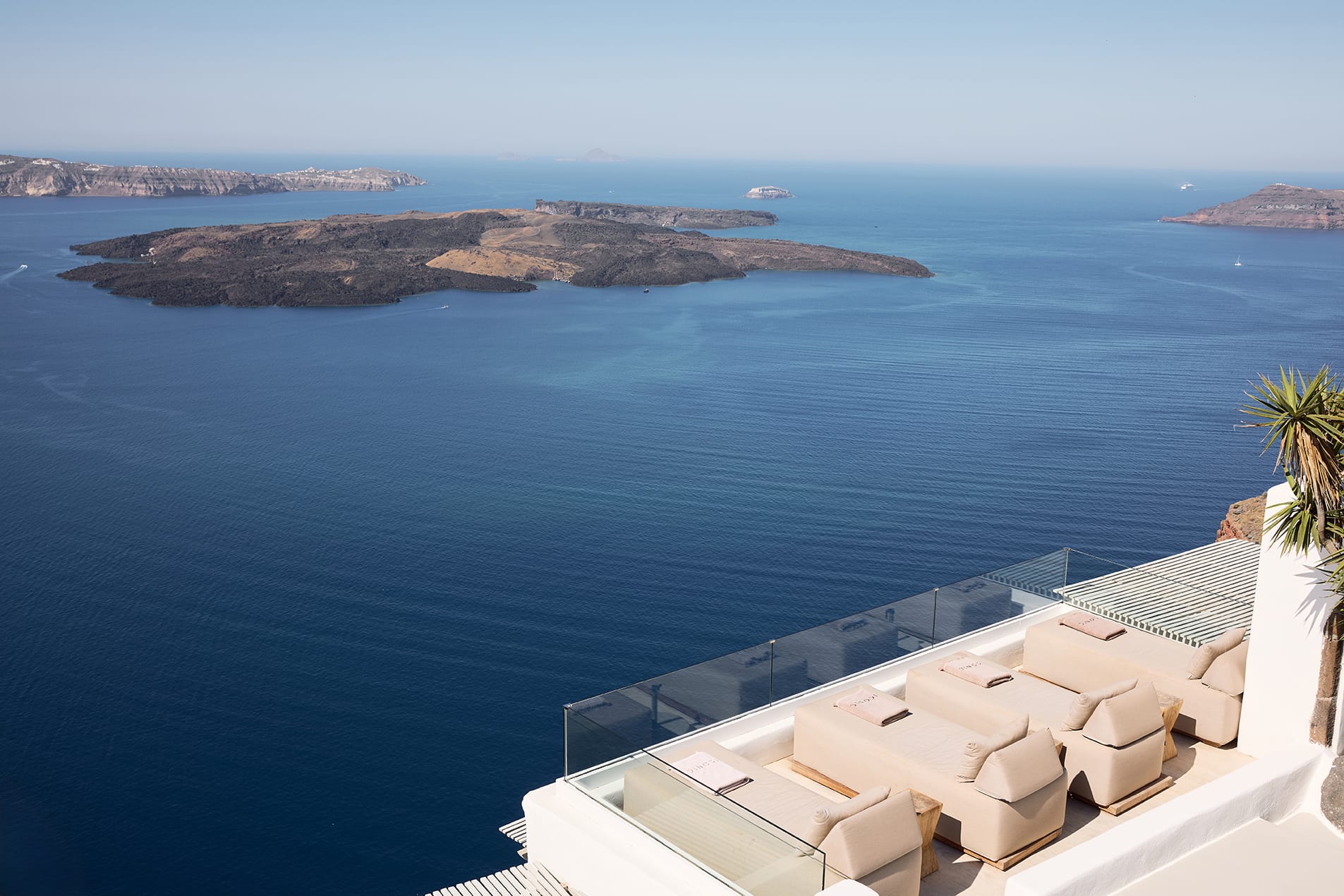 Iconic Santorini a boutique cave hotel