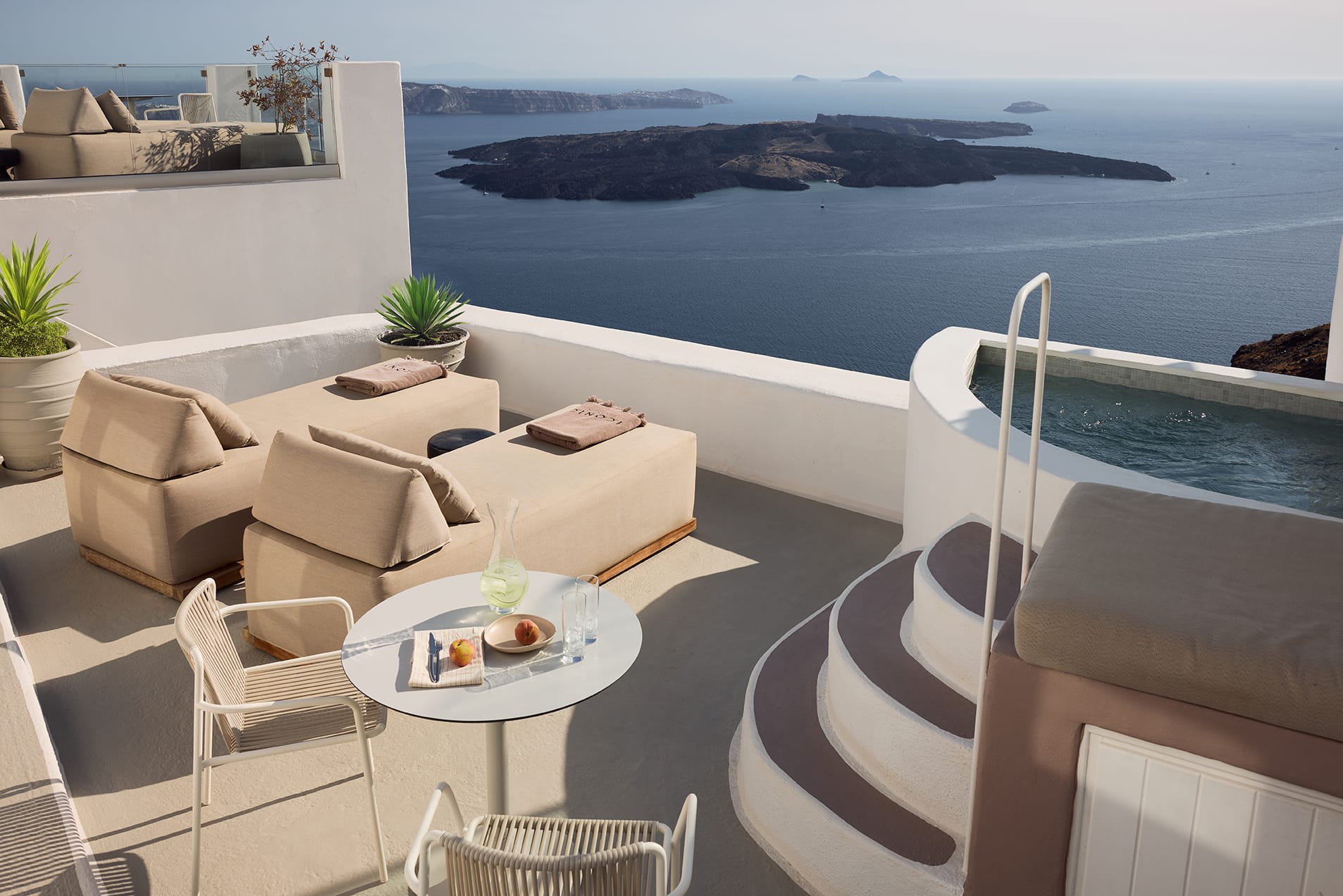 Iconic Santorini a boutique cave hotel