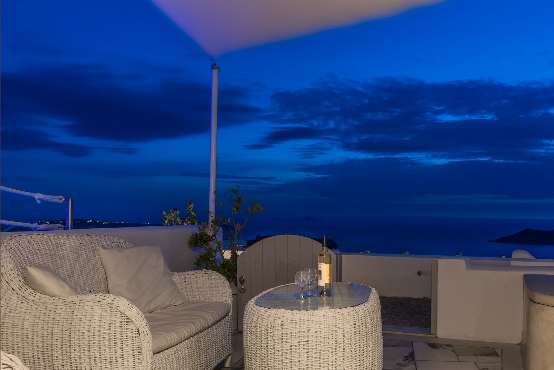 Iliovasilema Suites Santorini