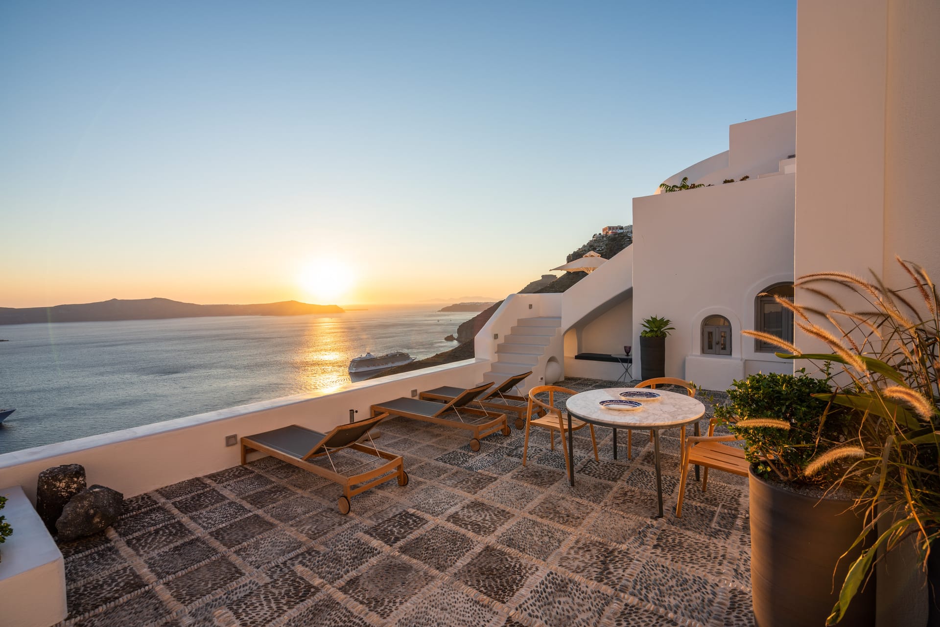 Inspire Santorini Luxury Villas
