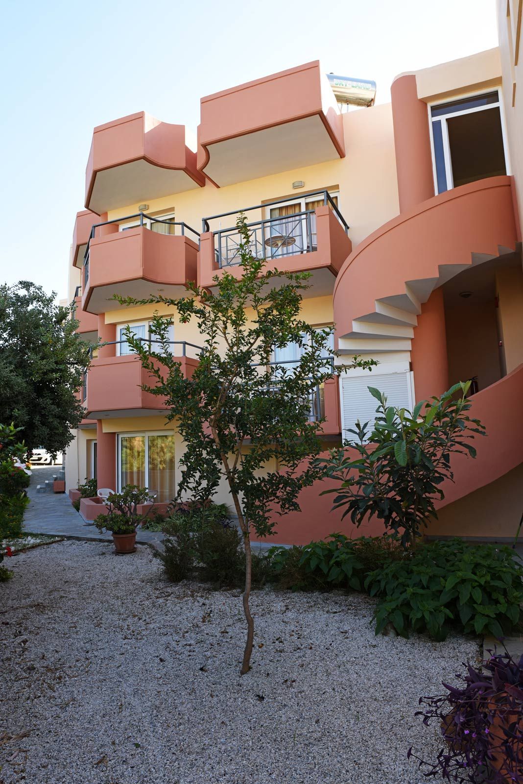 Iolkos Hotel Apartments Chania