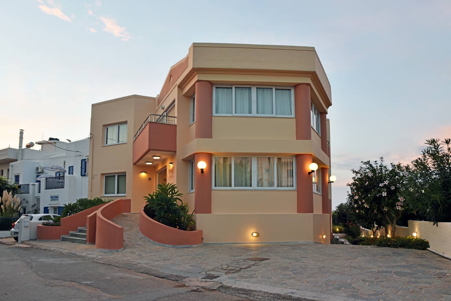 Iolkos Hotel Apartments Chania