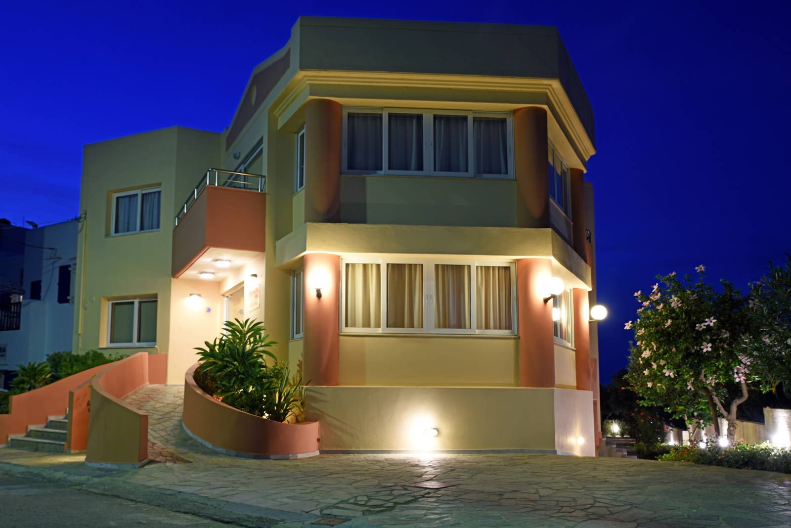 Iolkos Hotel Apartments Chania