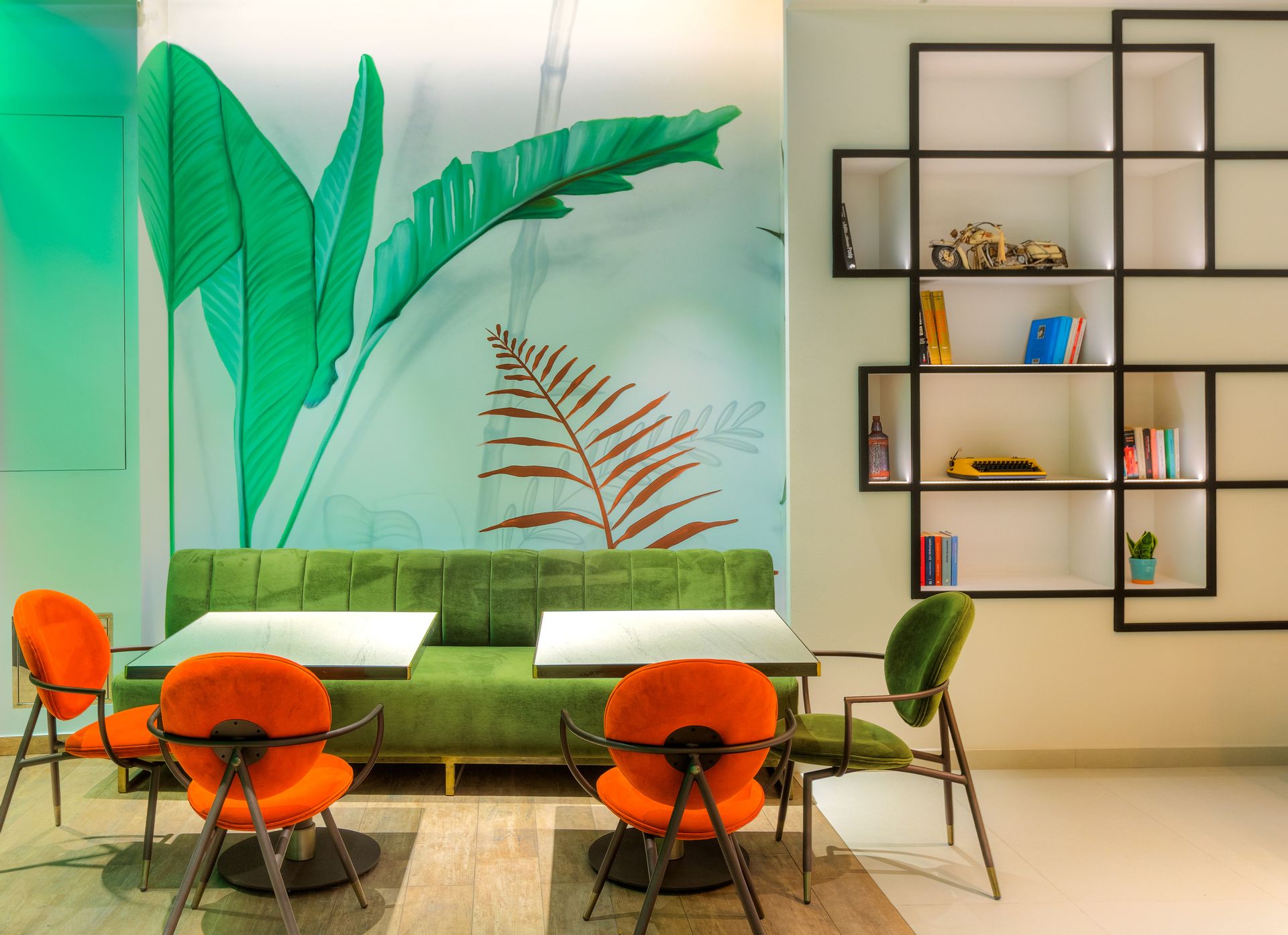 Ivis 4 Hotel