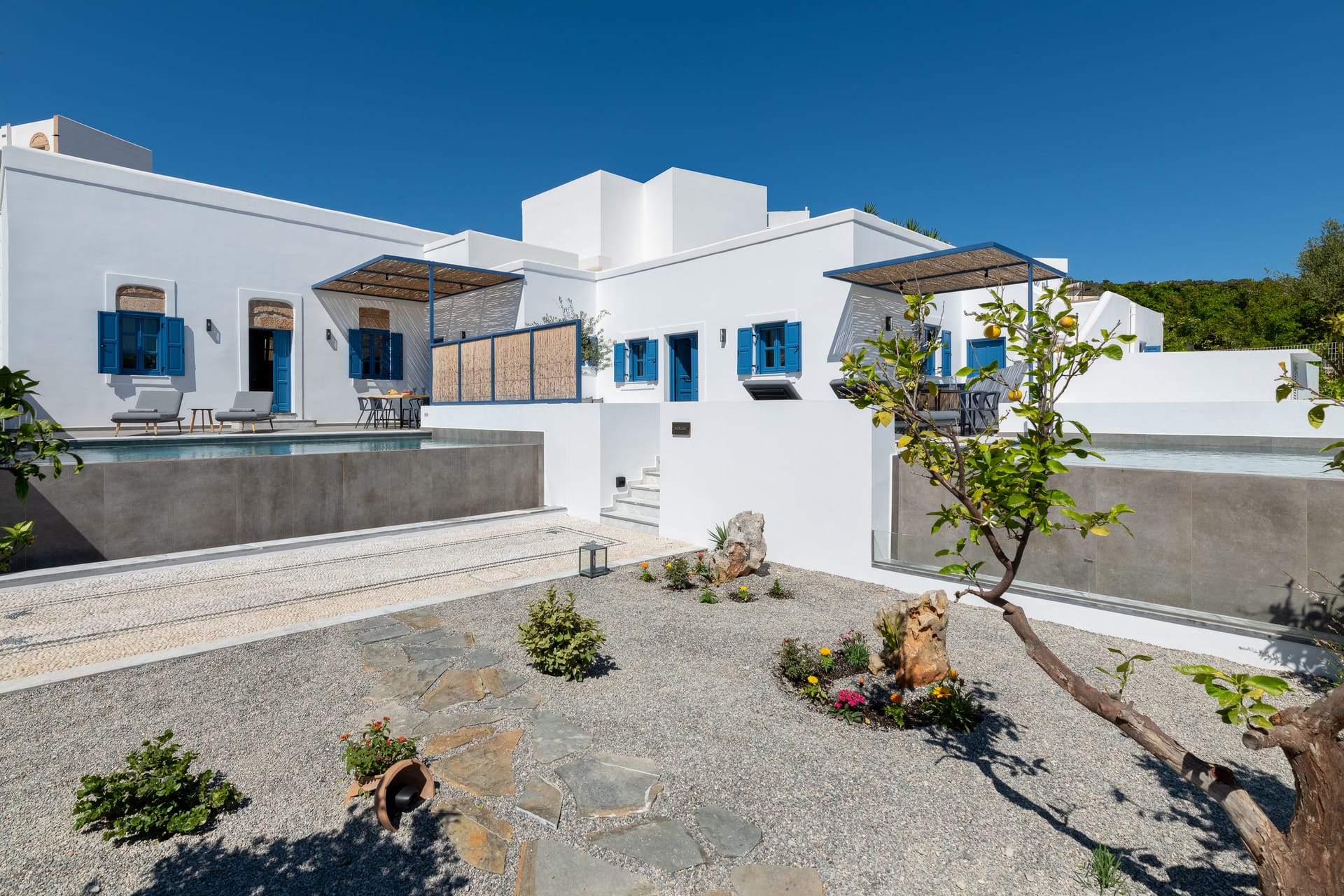 Kalathos Square Luxury Suites