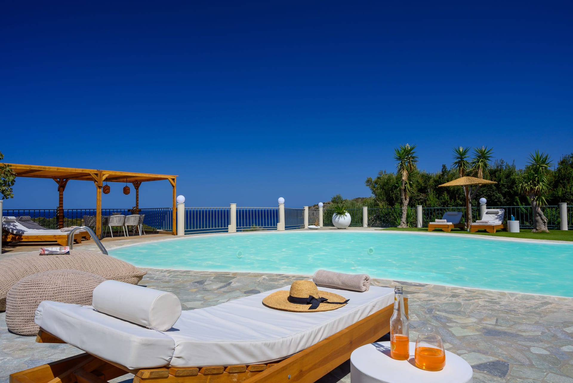 Kalos Luxury Homes The Beachside Experience