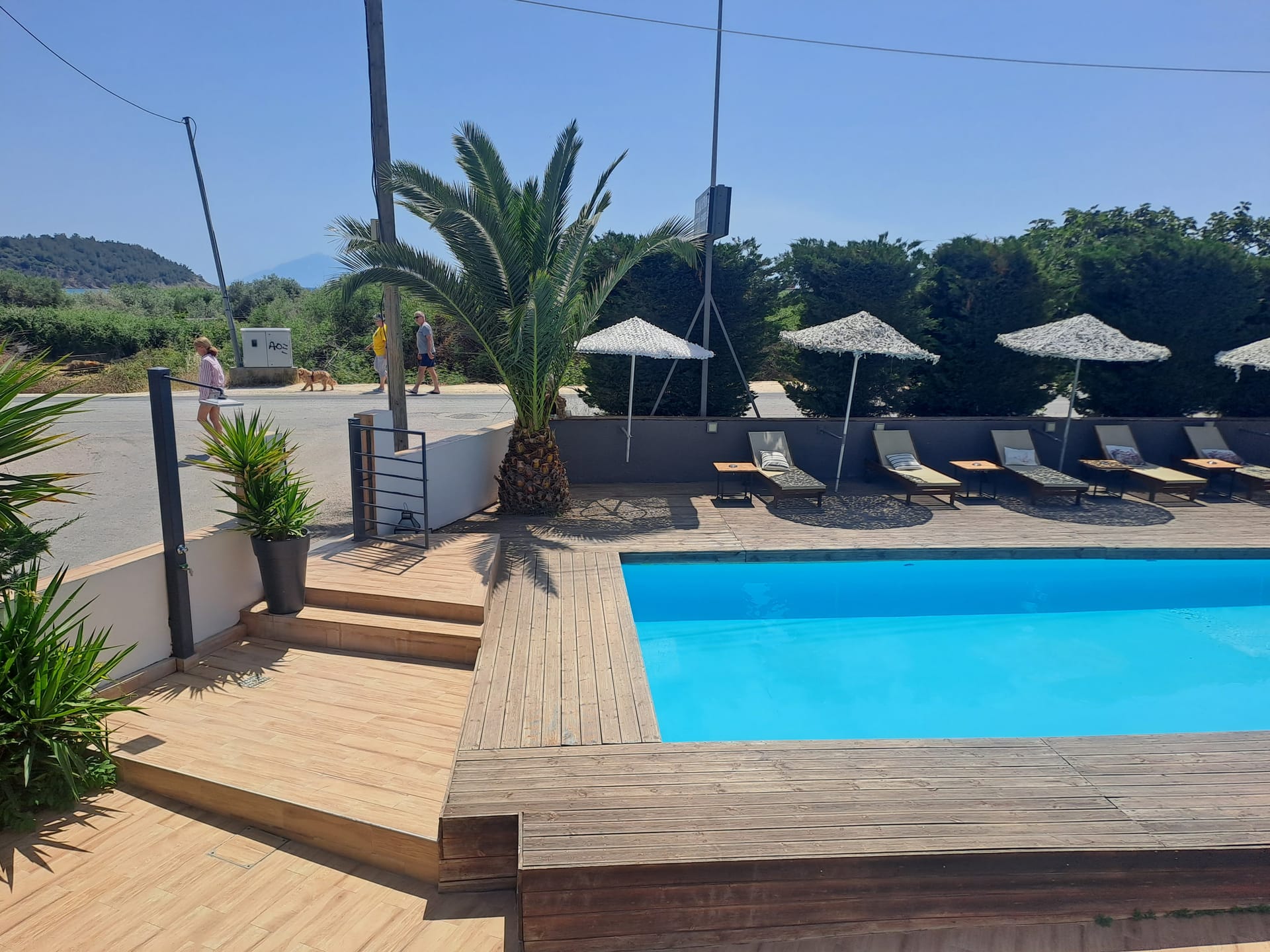 Kapahi Suites Apartments