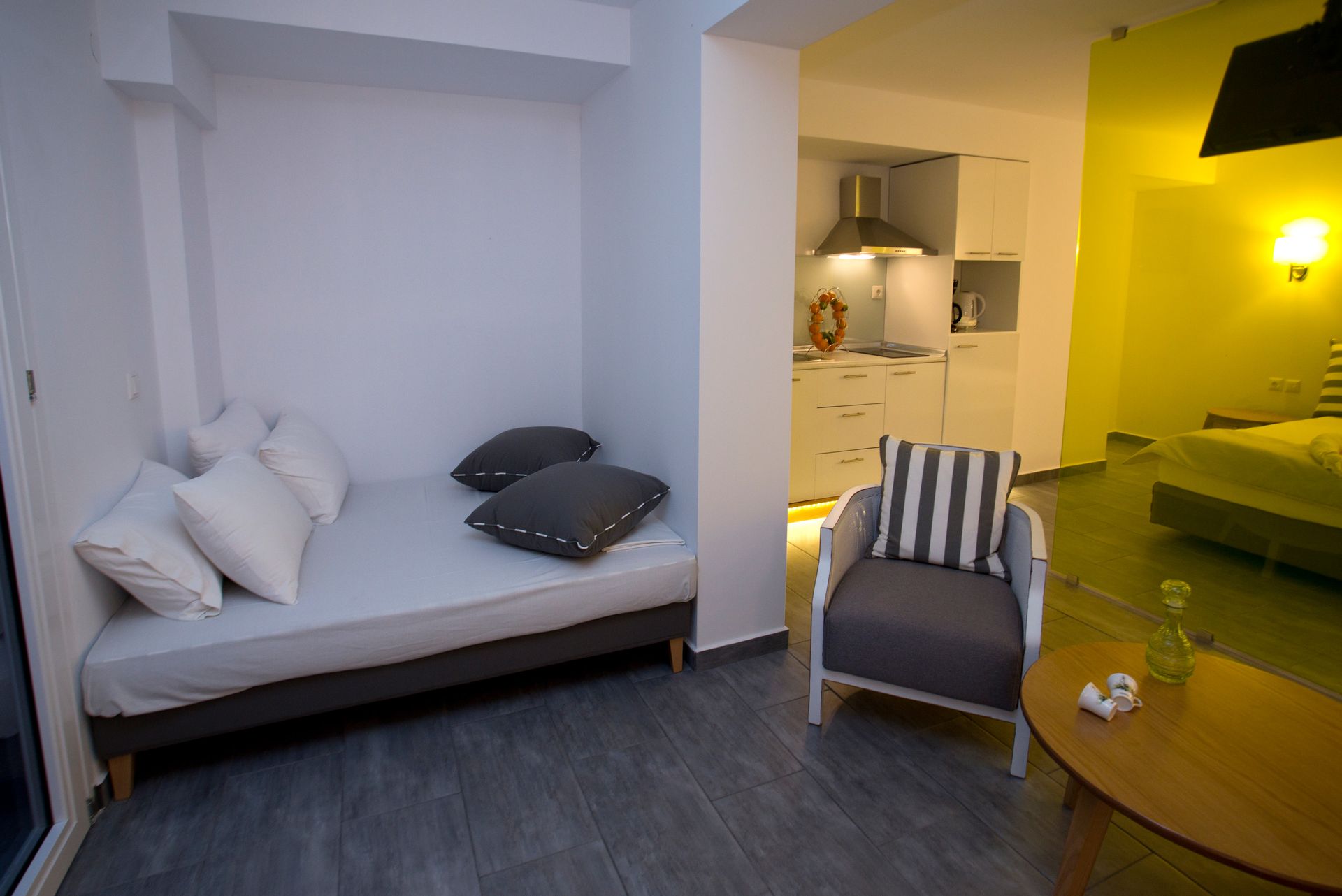 Kapahi Suites Apartments