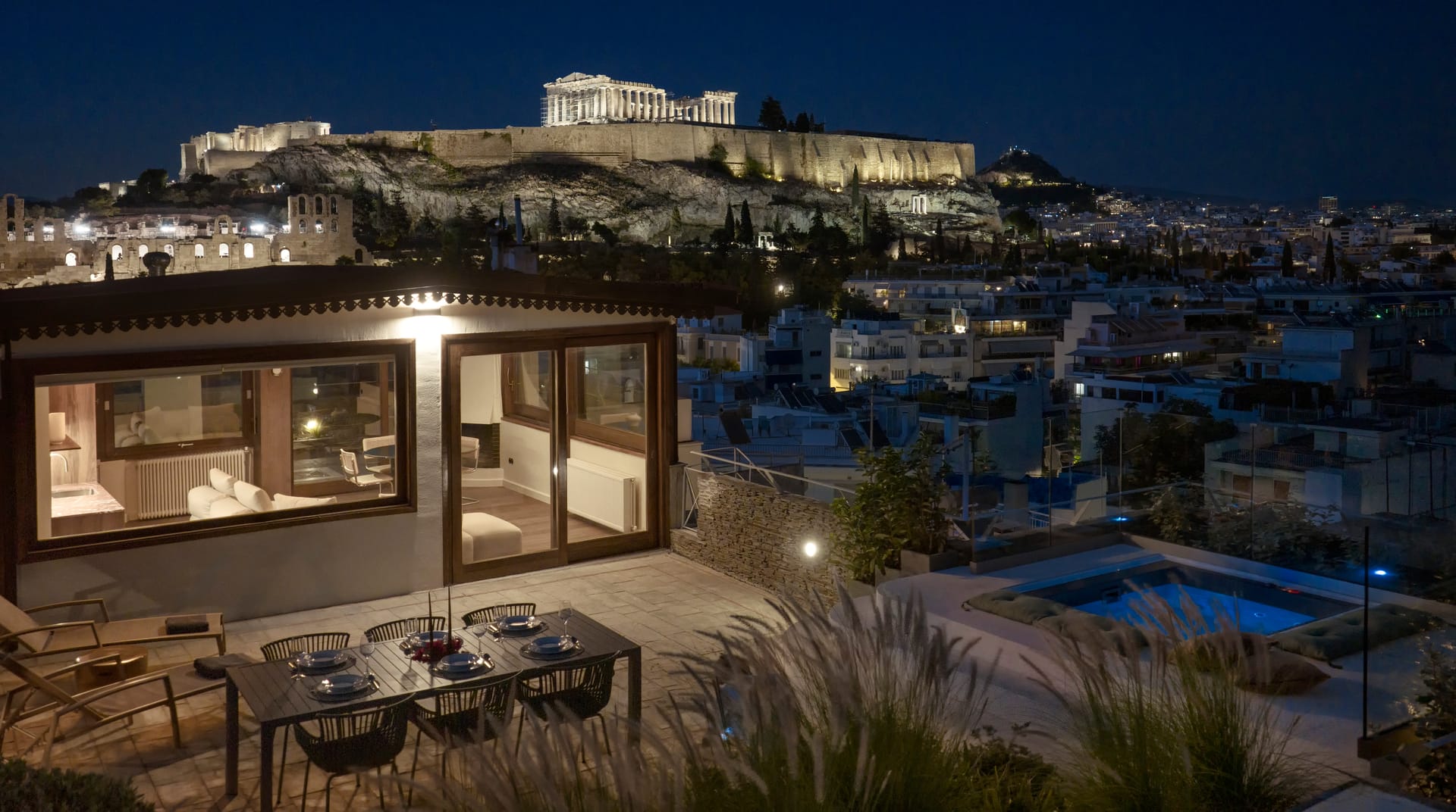 Karyatis Luxury Maisonette by K&K Athens