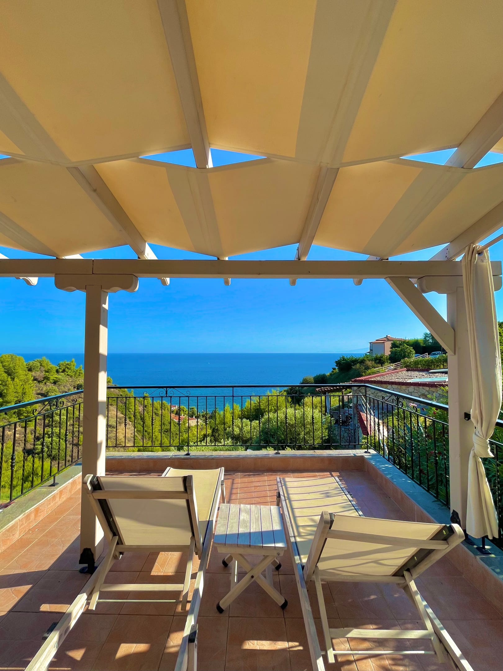 Koumaros ApartHotel Halkidiki