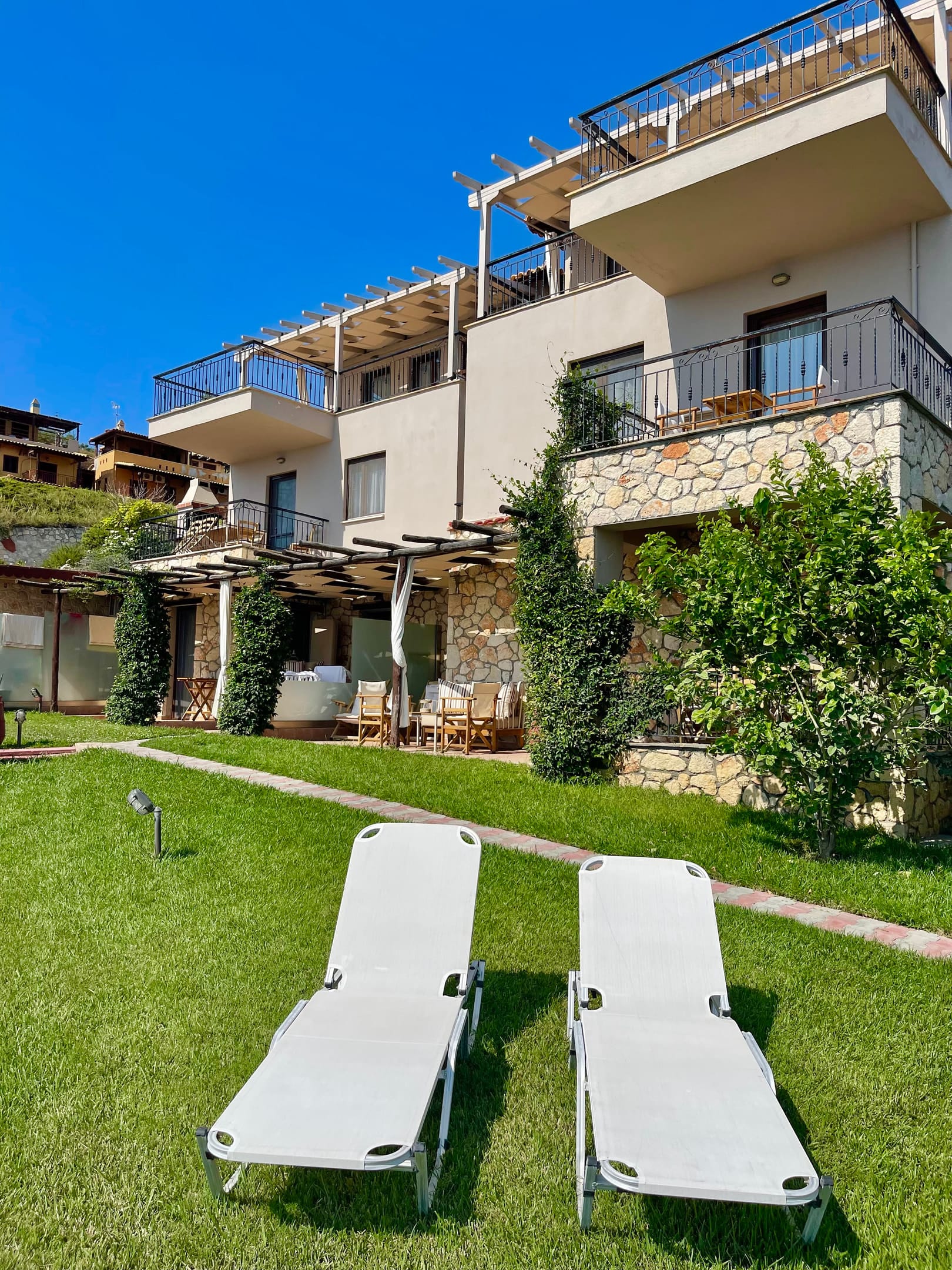 Koumaros Villas
