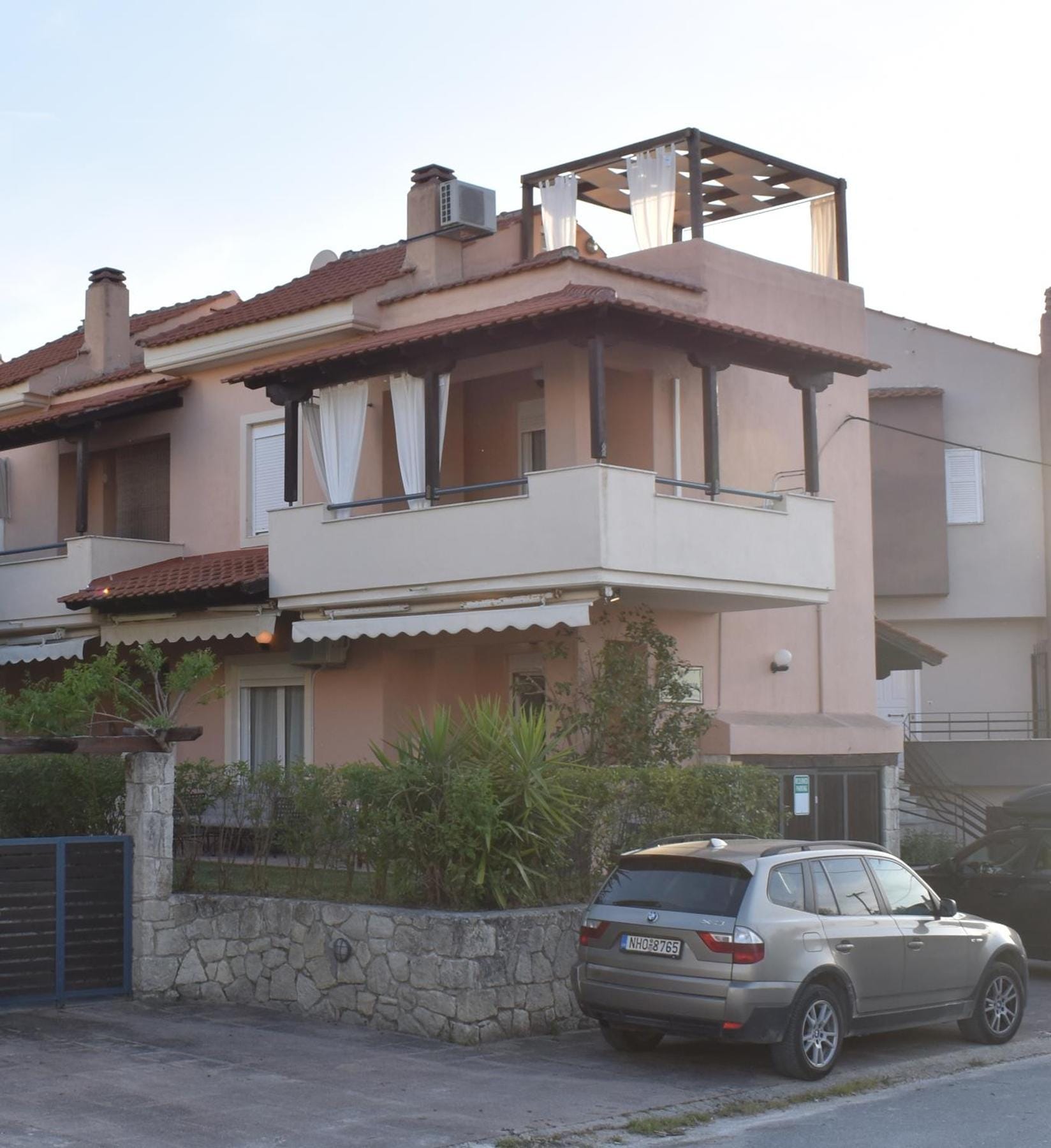 Kripis Holiday Apartments