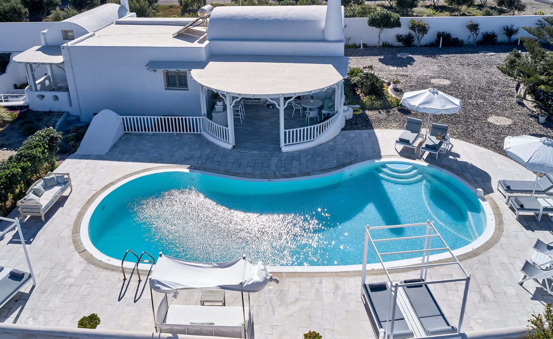 La Maison Luxurious Living