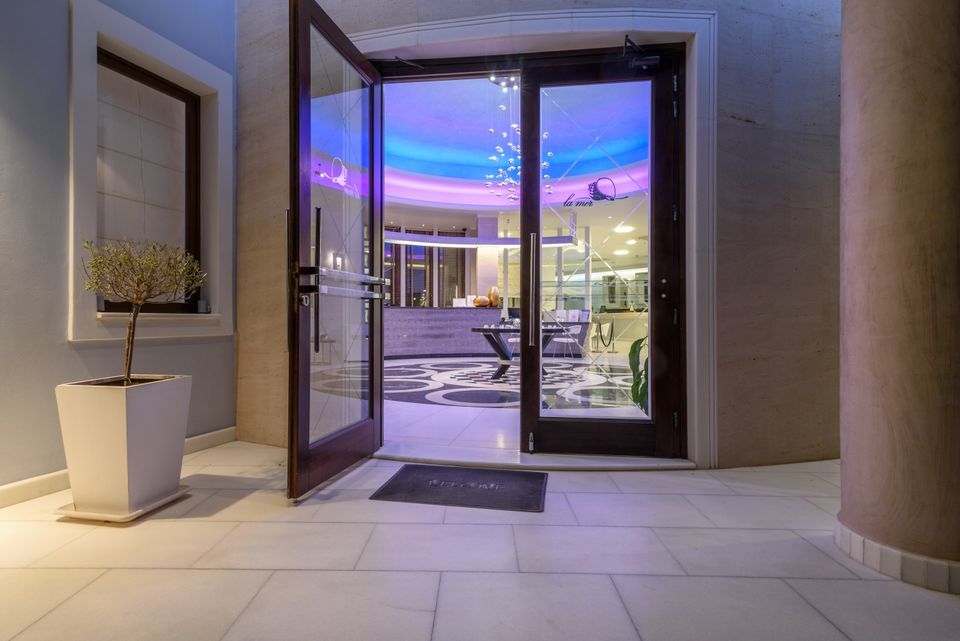 La Mer Deluxe Hotel & Spa