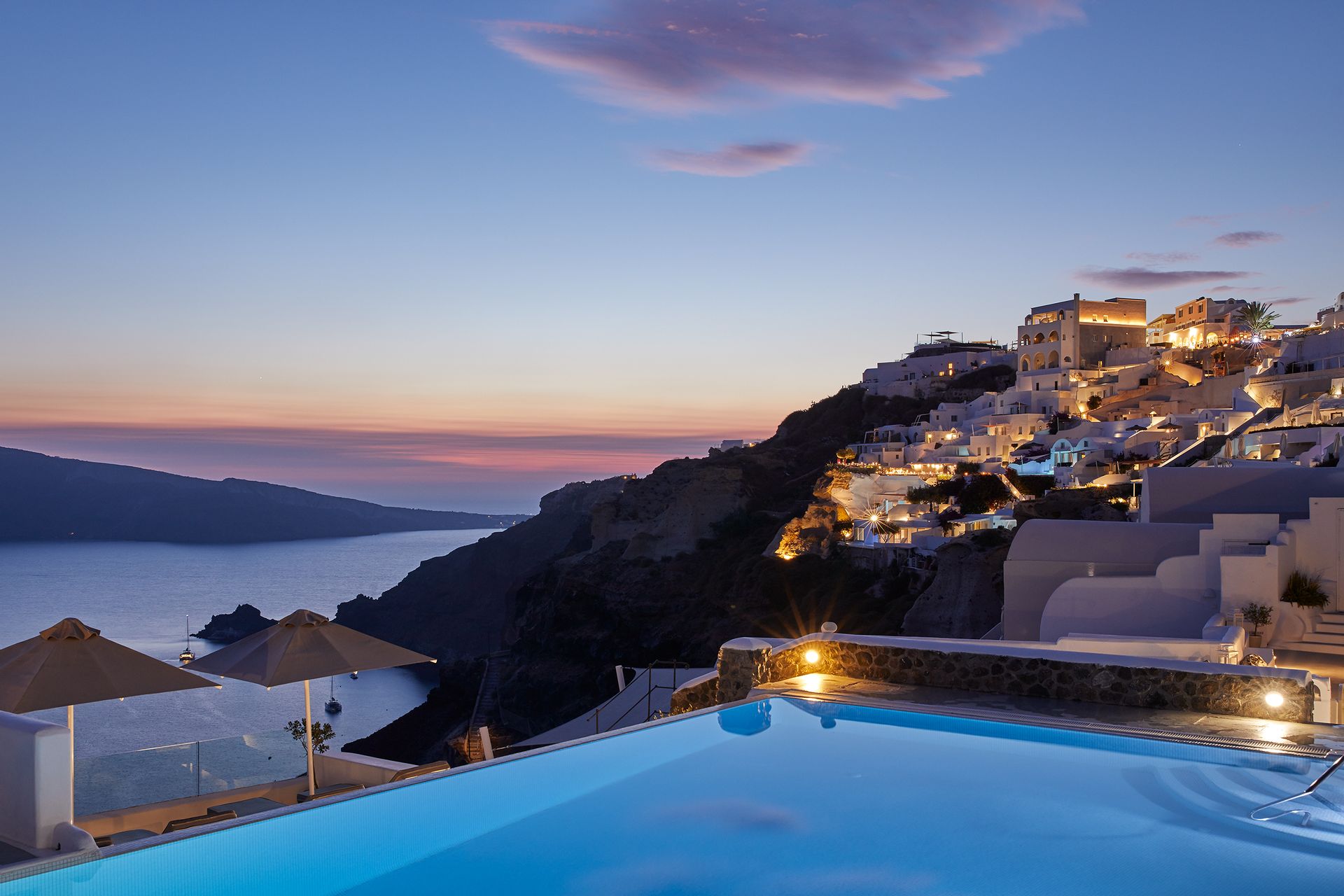La Perla Villas & Suites