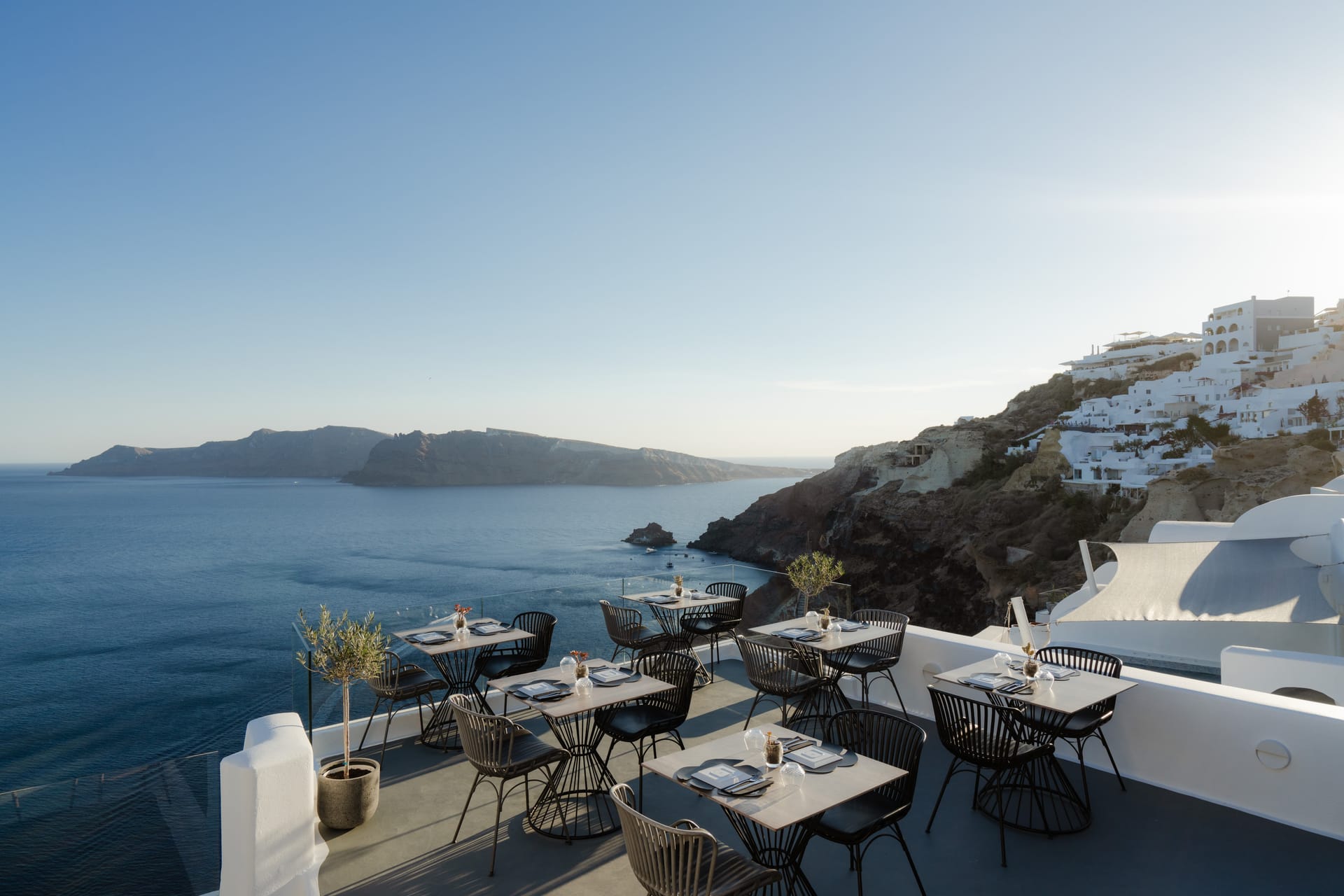 La Perla Villas & Suites
