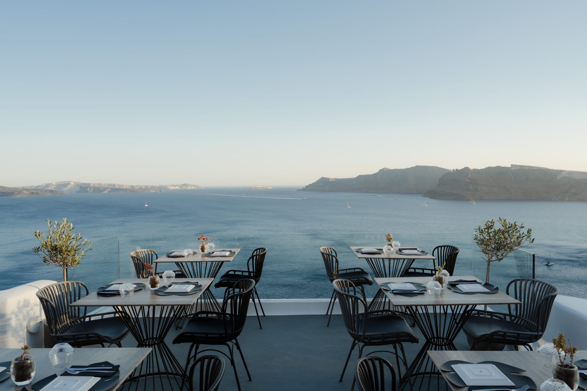 La Perla Villas & Suites