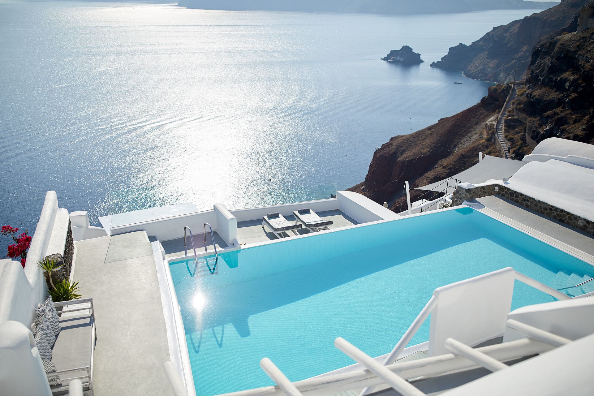 La Perla Villas & Suites