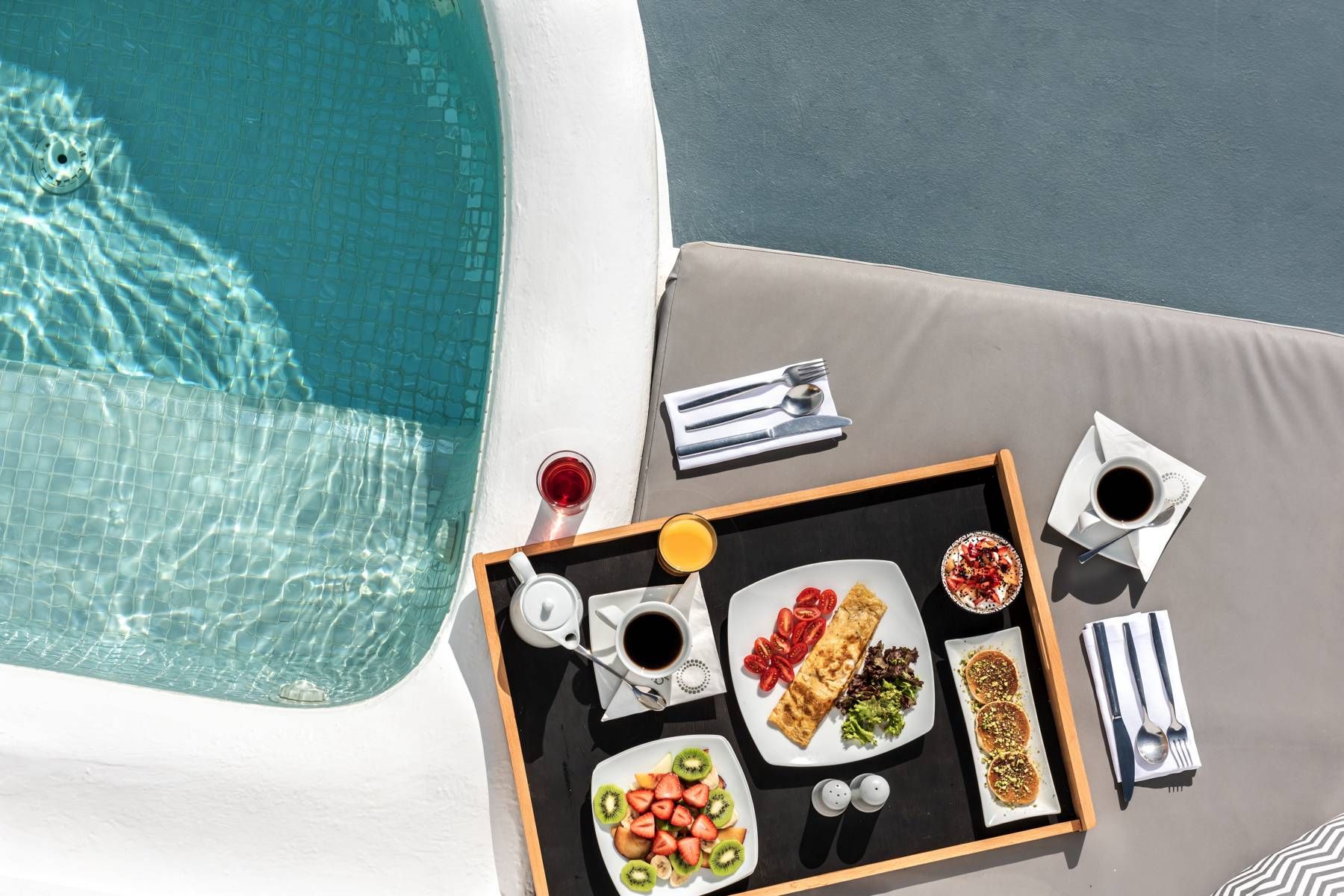 La Perla Villas & Suites