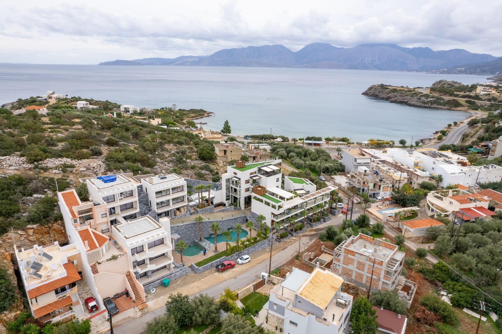 Lazar Lux Suites