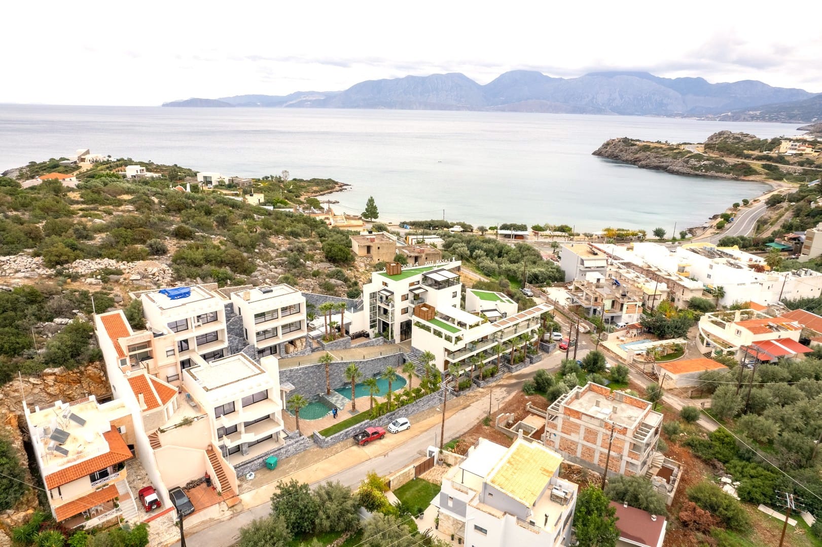 Lazar Lux Suites