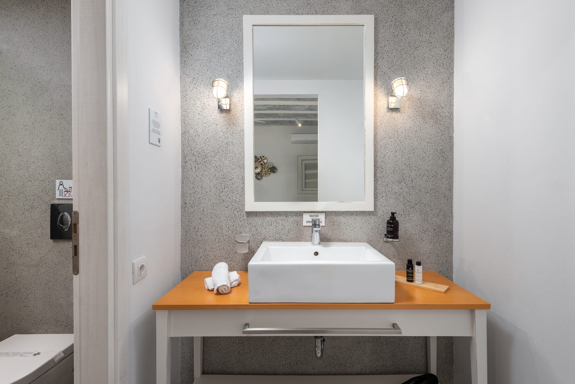 Lindos Comfy Suites