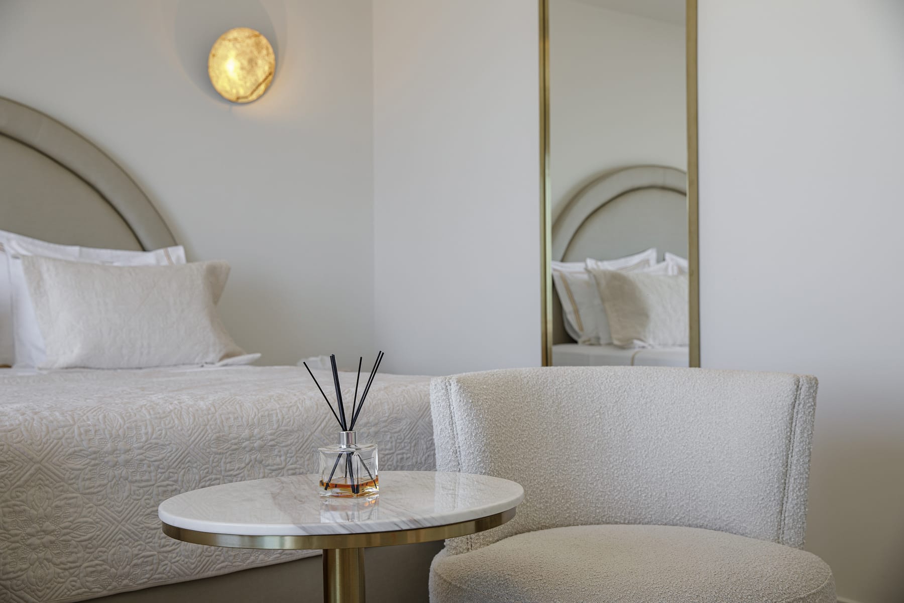 La Madeleine Oia Suites & Caves
