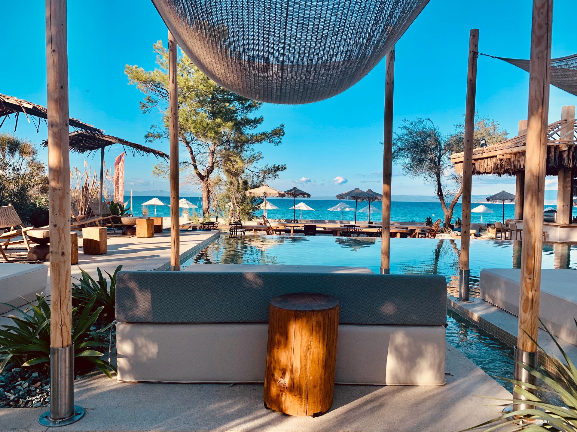MAKO Sea & Suites