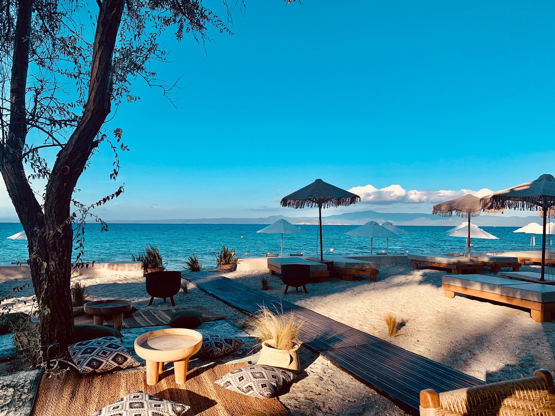 MAKO Sea & Suites
