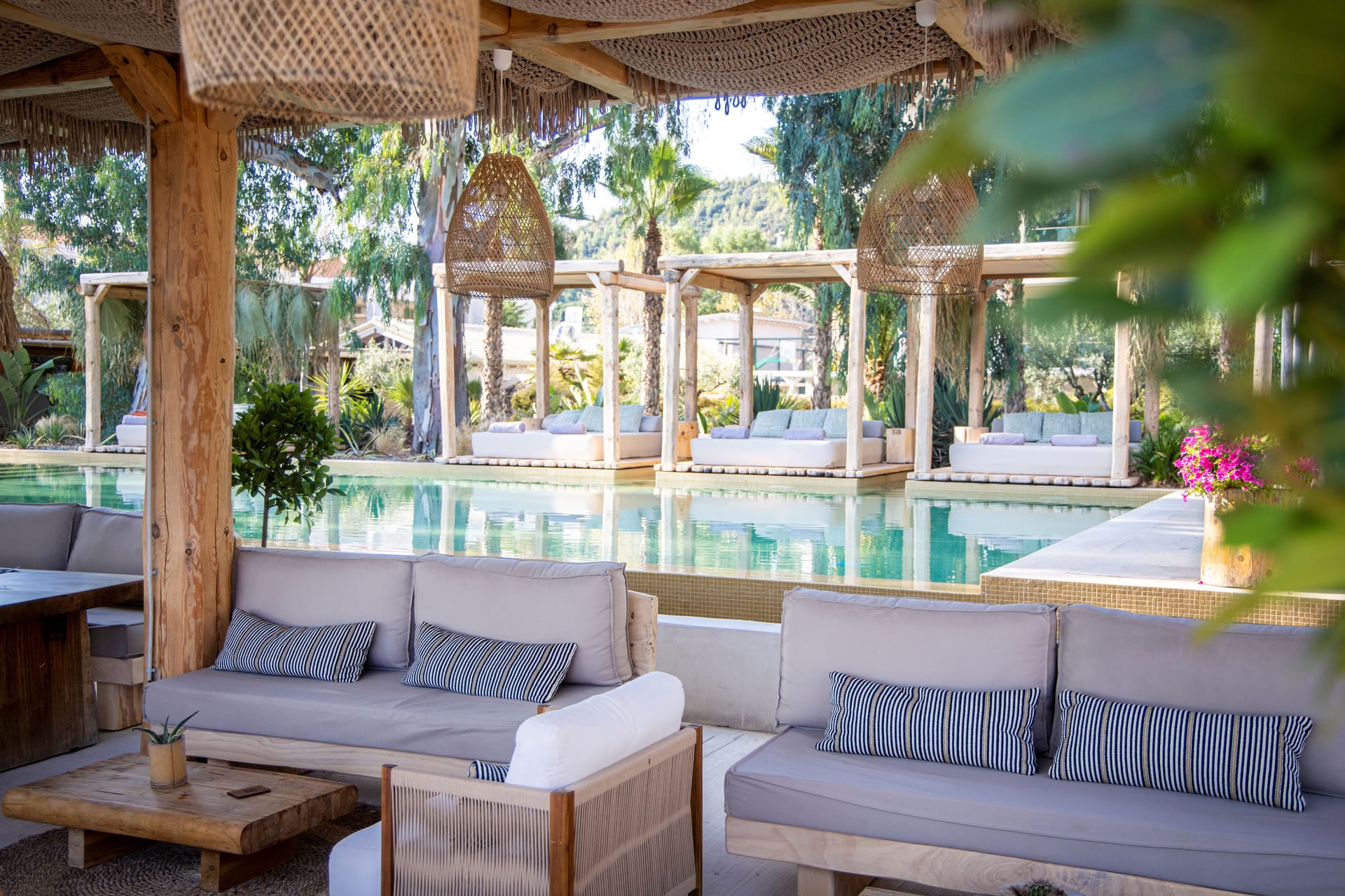MAKO Sea & Suites