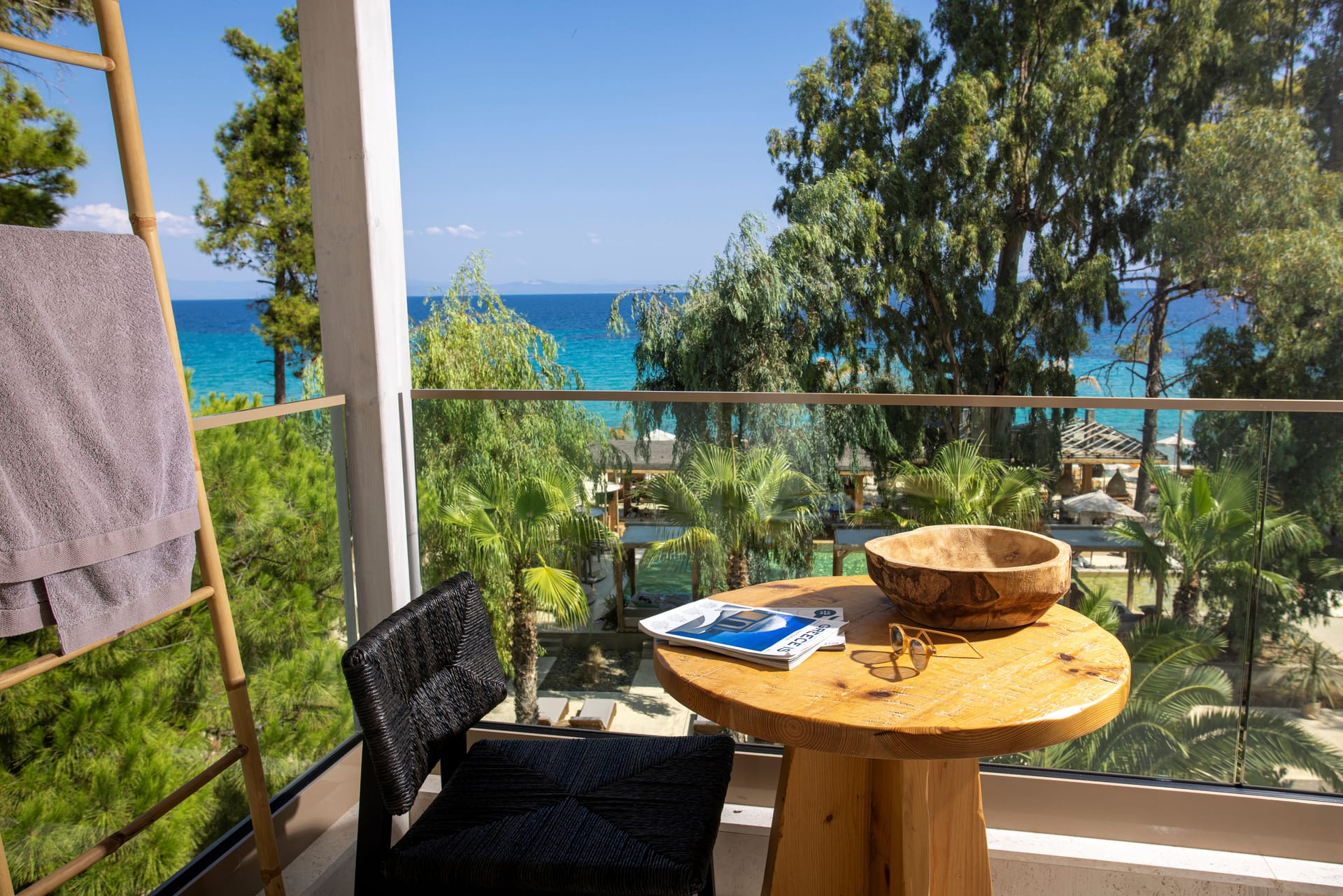 MAKO Sea & Suites