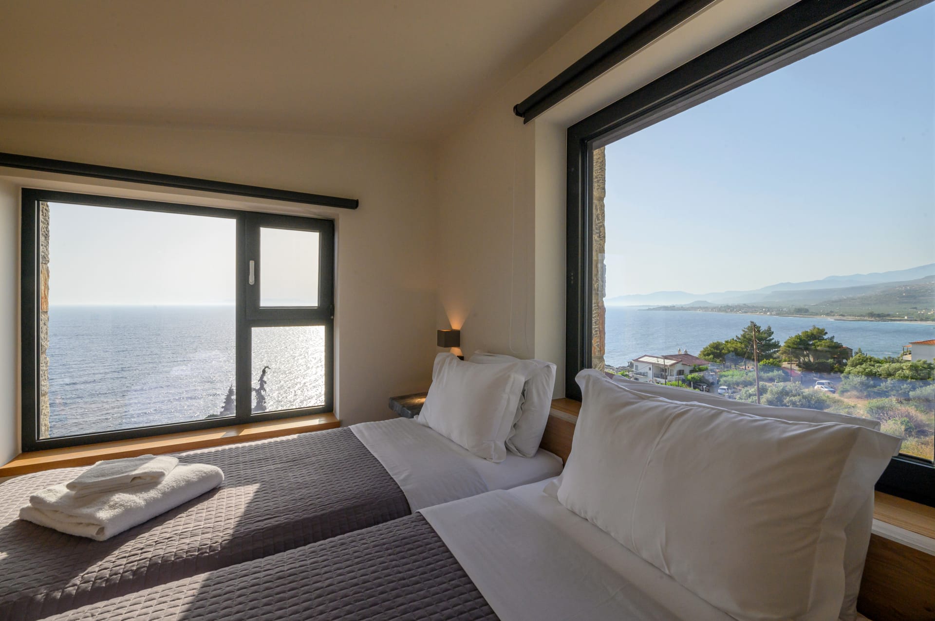 Mani Suites
