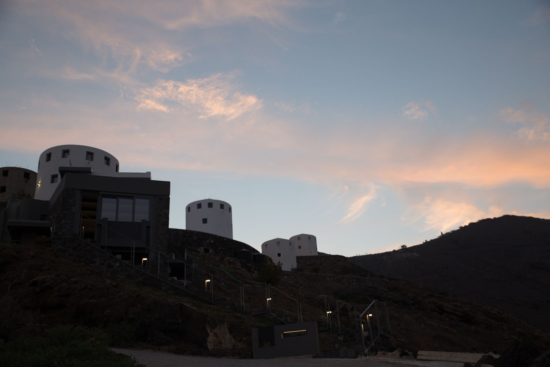 Horizon Mills Villas and Suites Santorini
