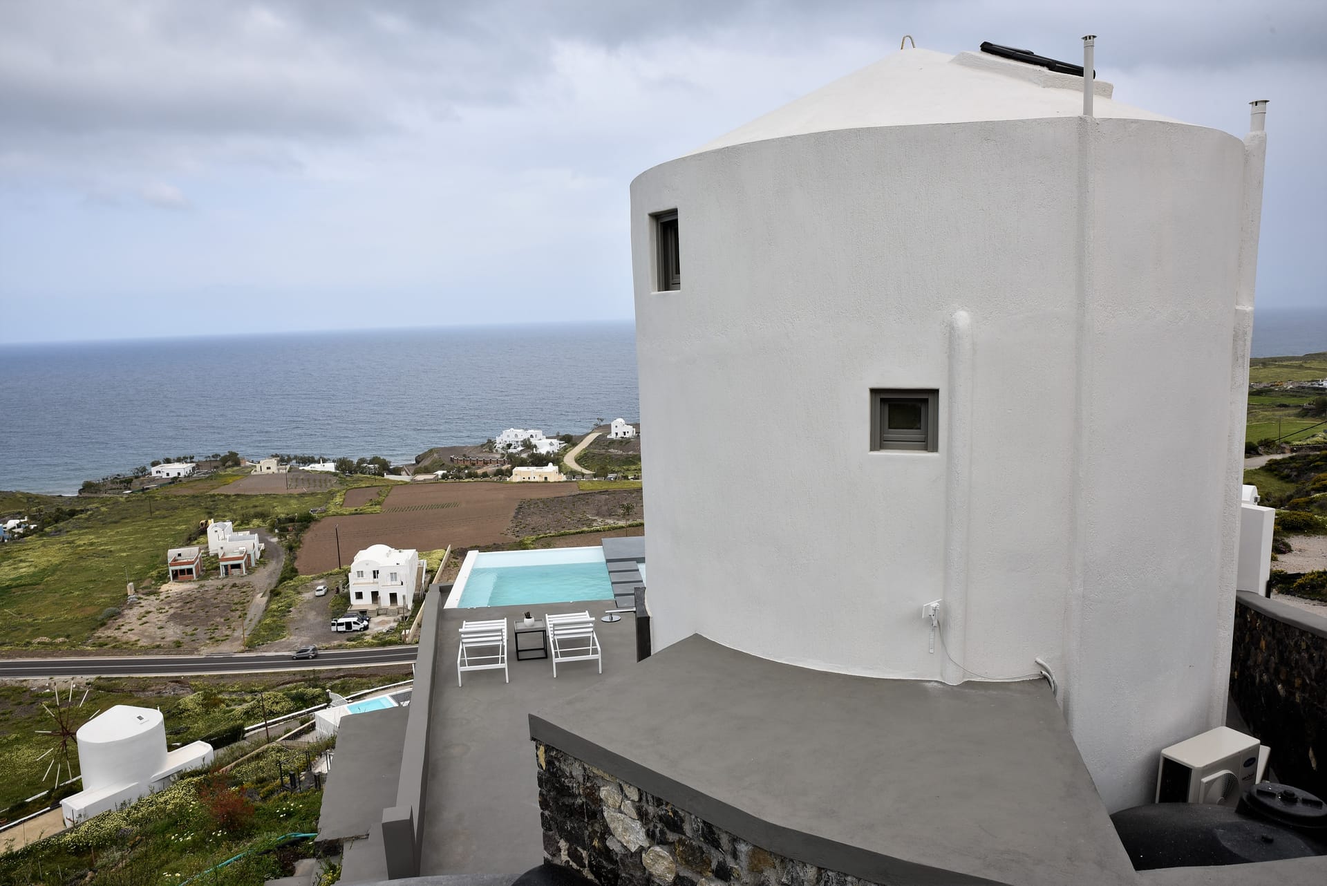 Horizon Mills Villas and Suites Santorini