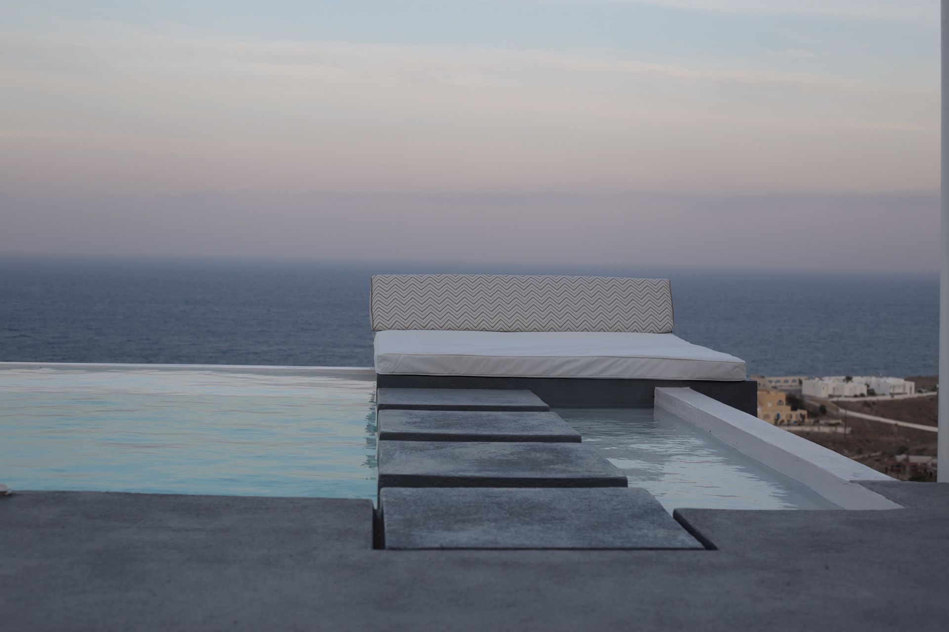 Horizon Mills Villas and Suites Santorini