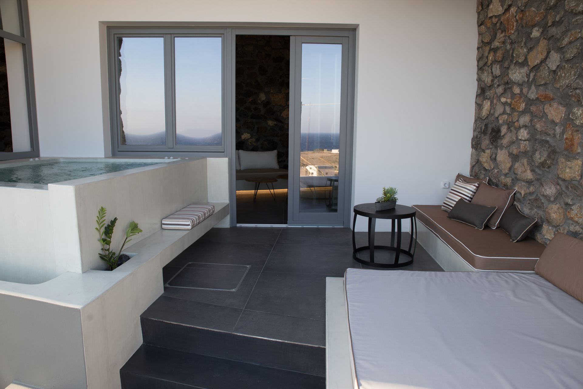 Horizon Mills Villas and Suites Santorini