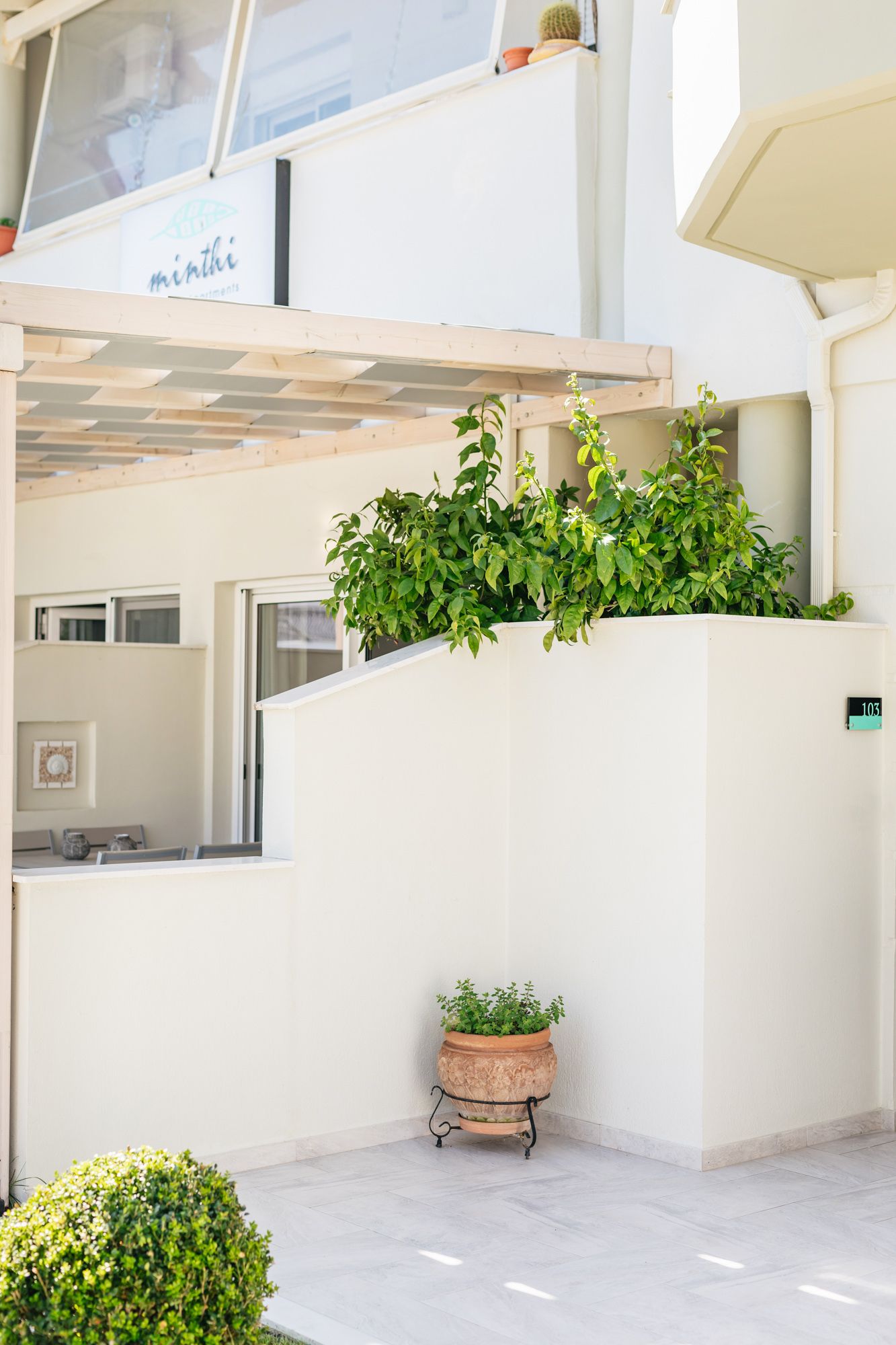 Minthi Boutique Apartments