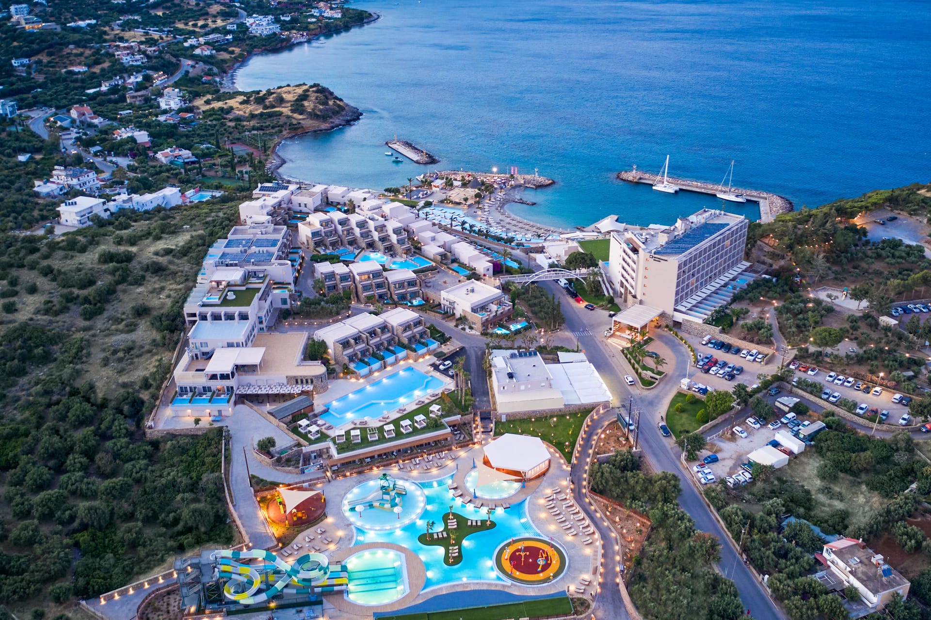 Zeus Eleva Mirabello Bay