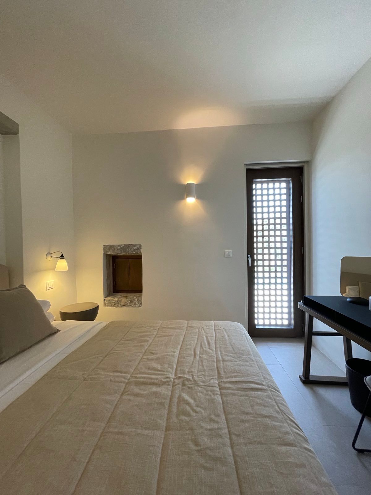Monolithoi Villas