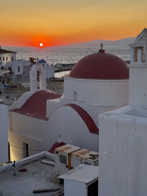 Mr & Mrs Mykonos The Residence
