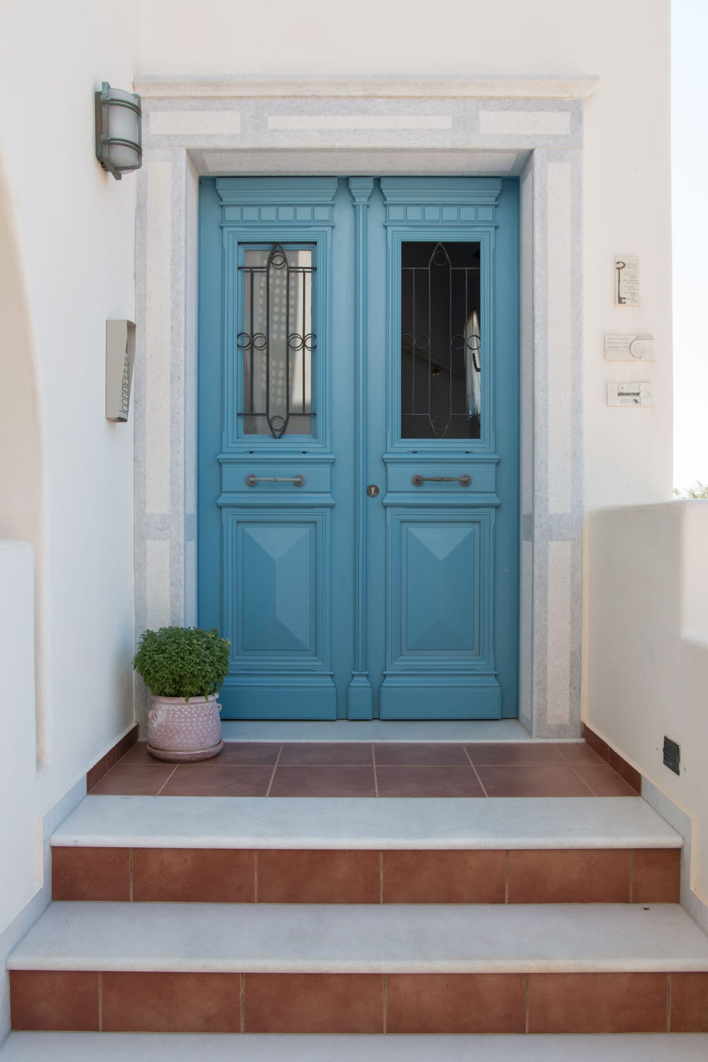9 Muses Naxos