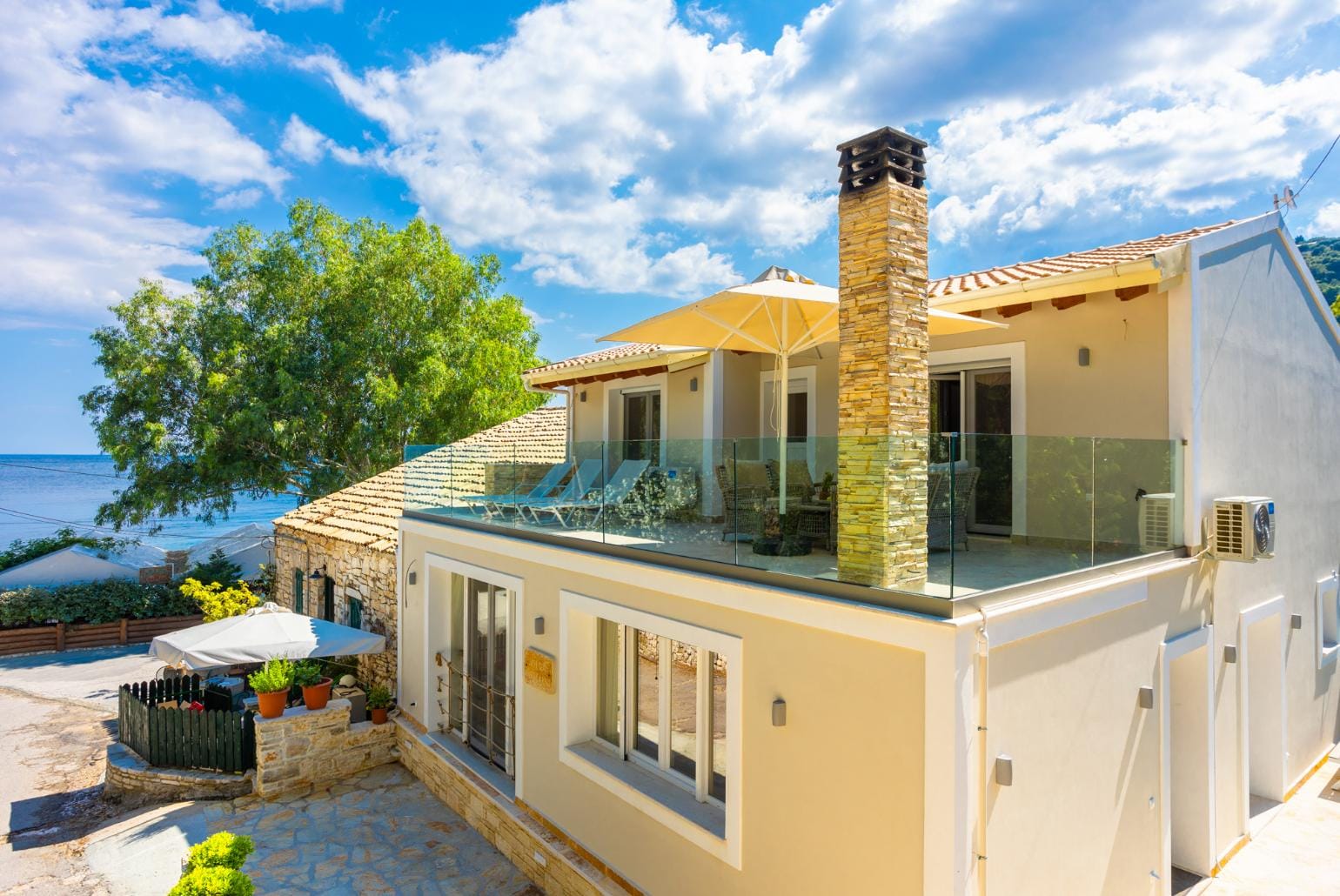 Villa Nikolakis