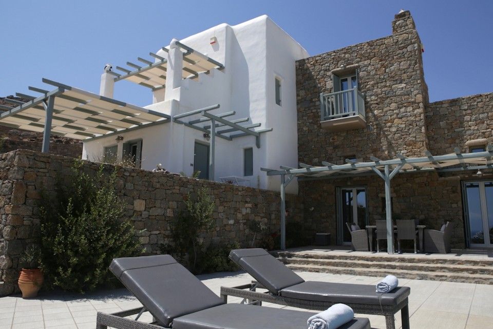 Niriides Homes & Villas