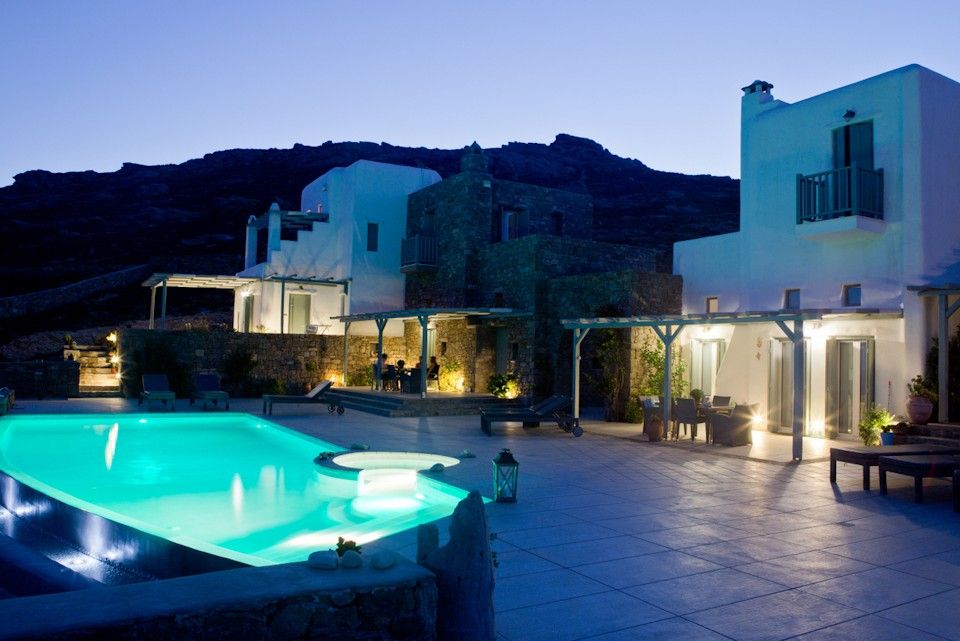 Niriides Homes & Villas